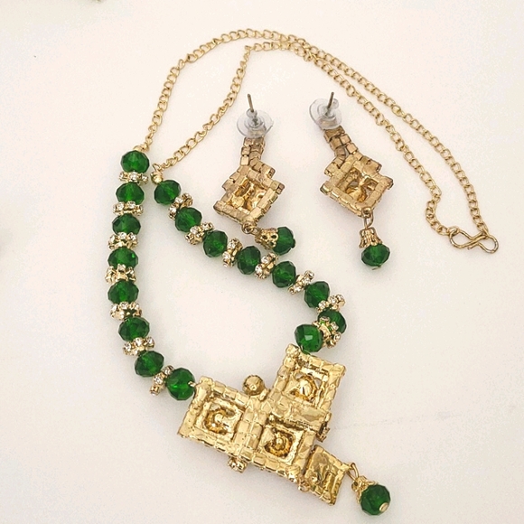 Necklace Set NIB - Picture 6 of 10